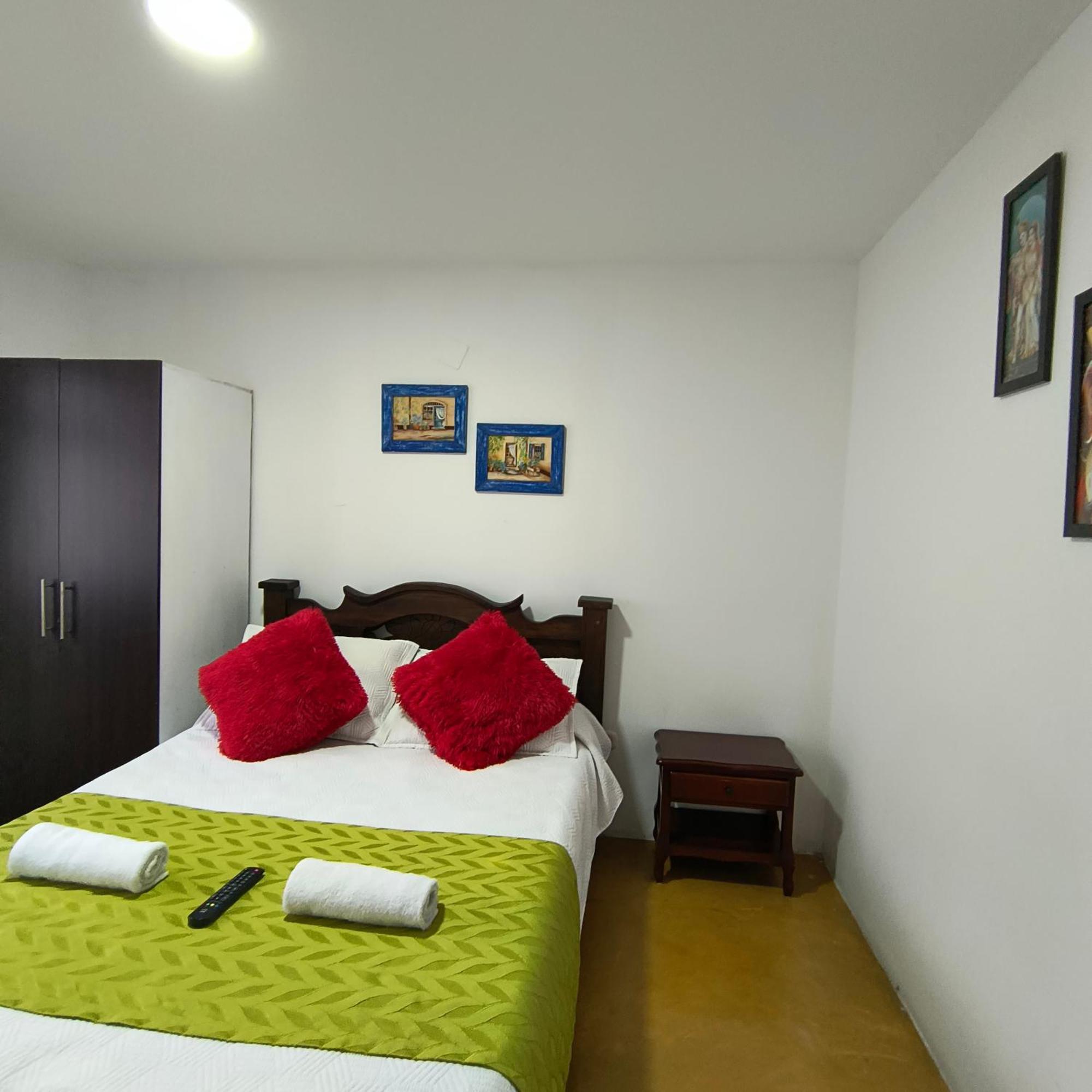Hostal Villa Del Sol Саленто Екстер'єр фото