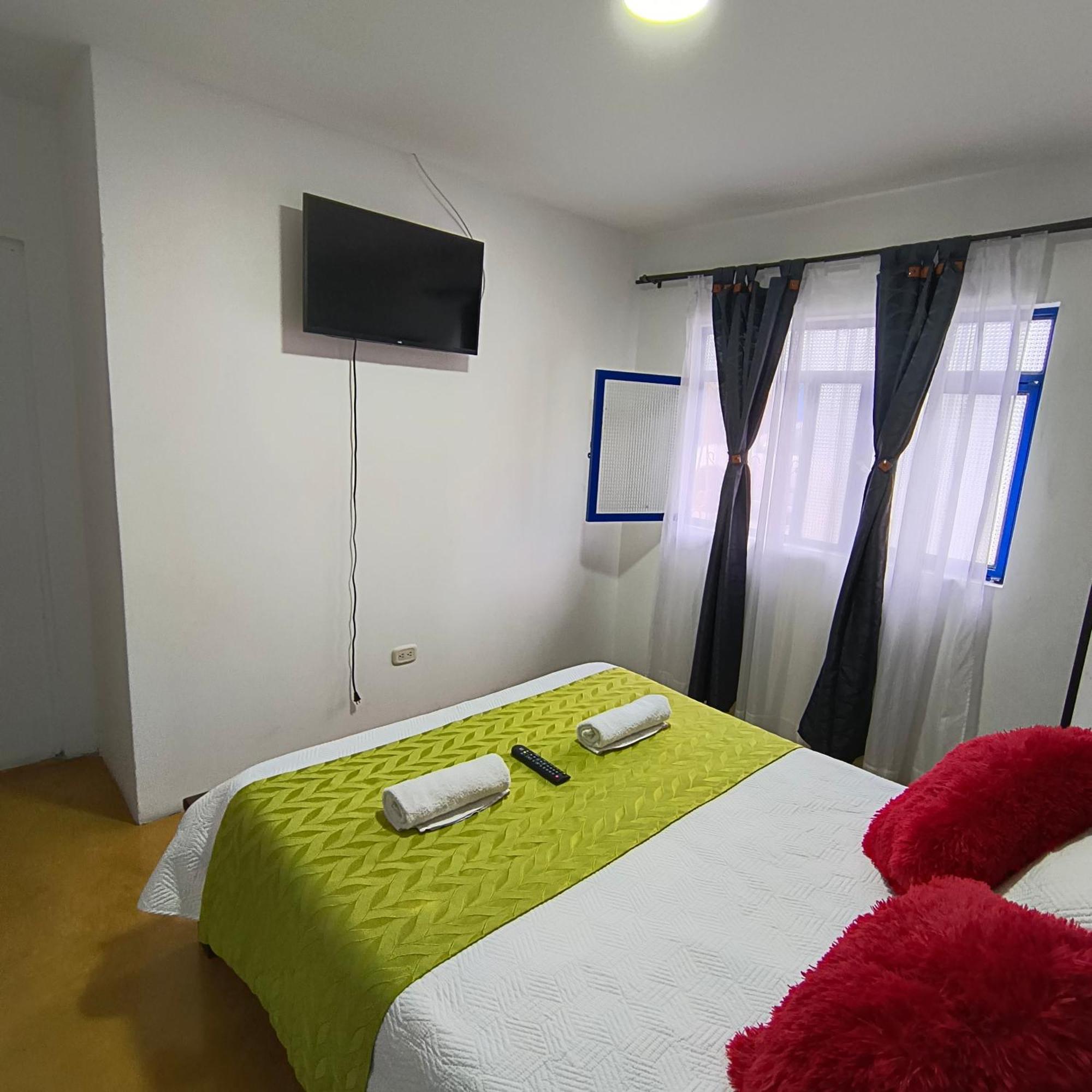 Hostal Villa Del Sol Саленто Екстер'єр фото