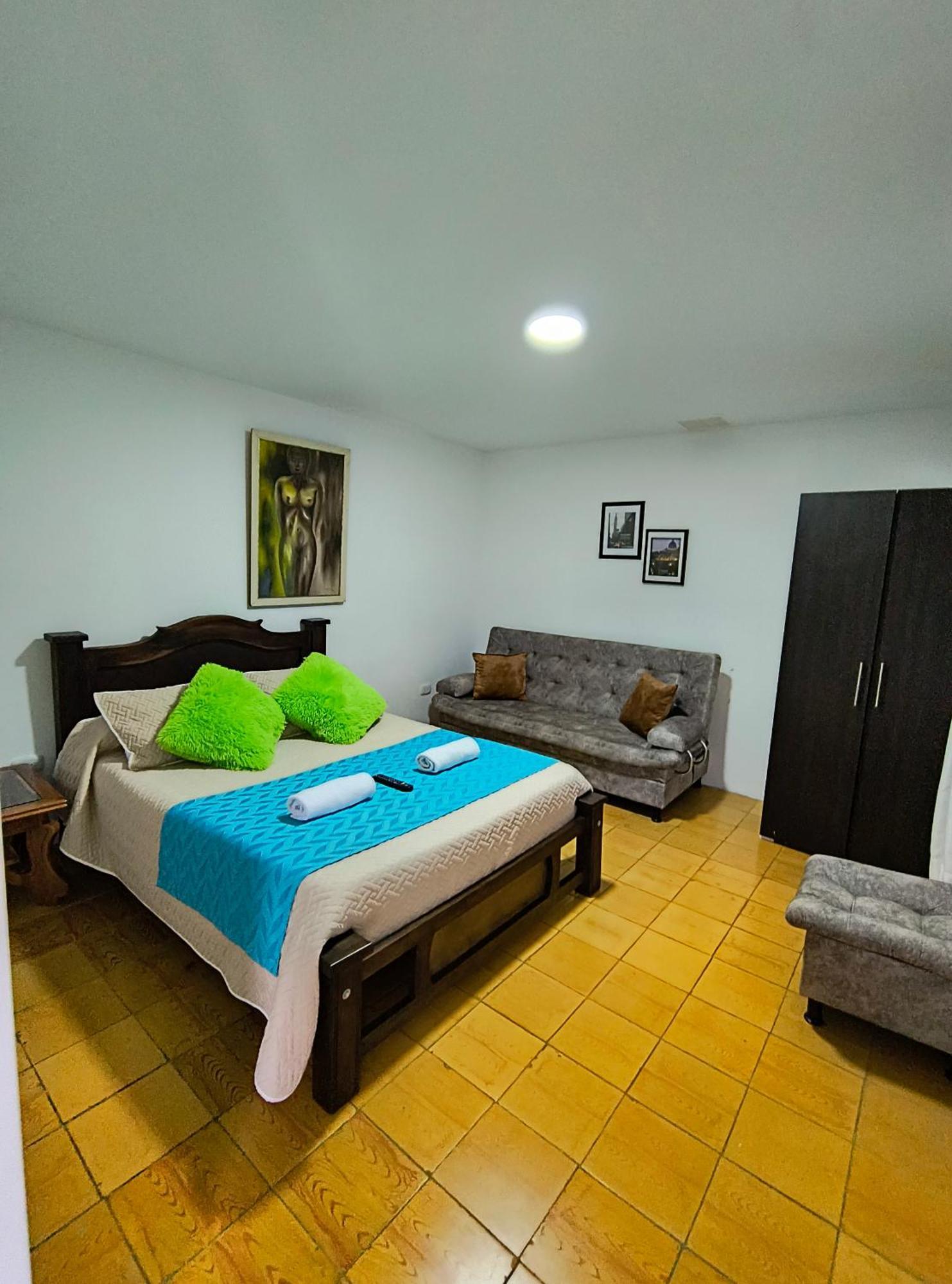 Hostal Villa Del Sol Саленто Екстер'єр фото