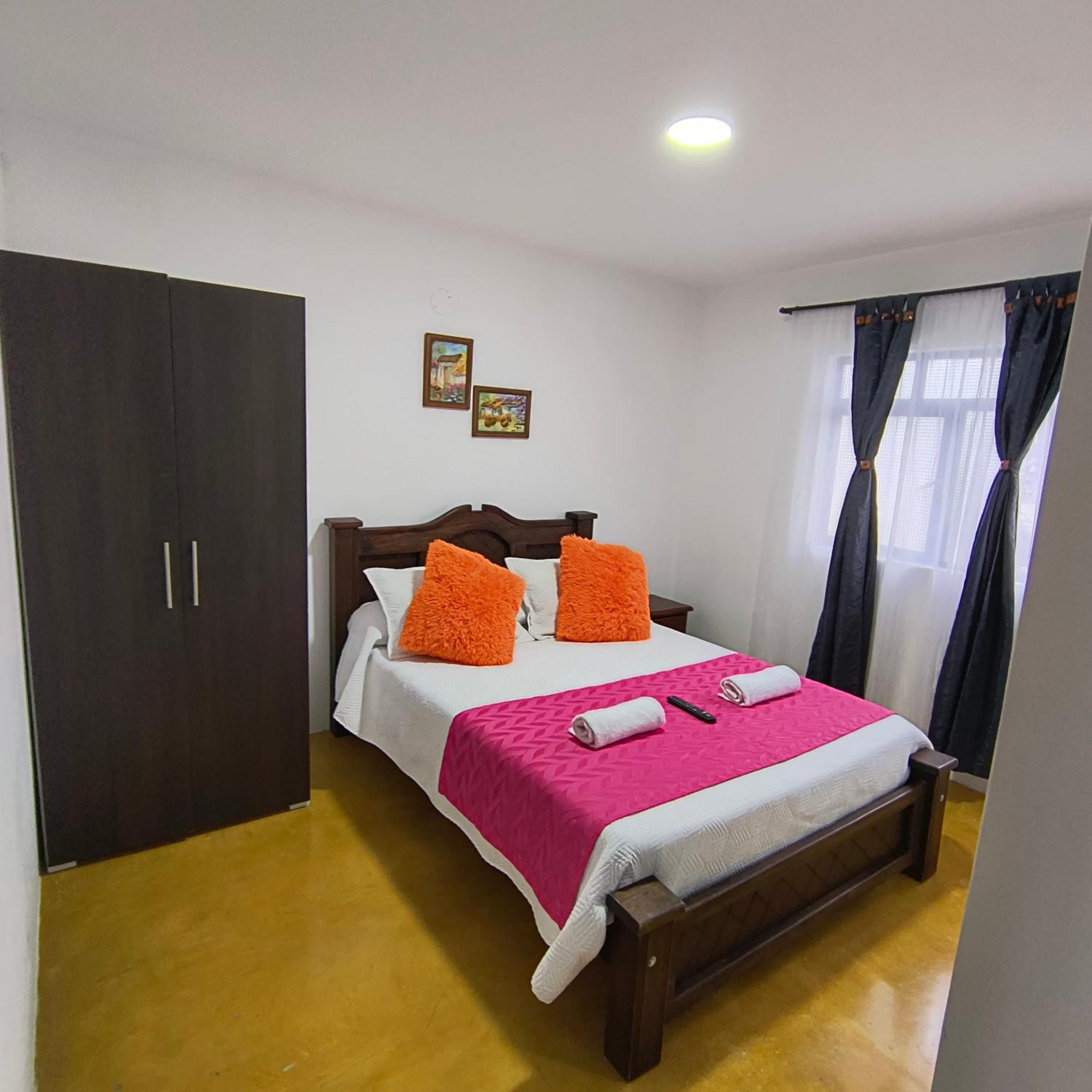 Hostal Villa Del Sol Саленто Екстер'єр фото