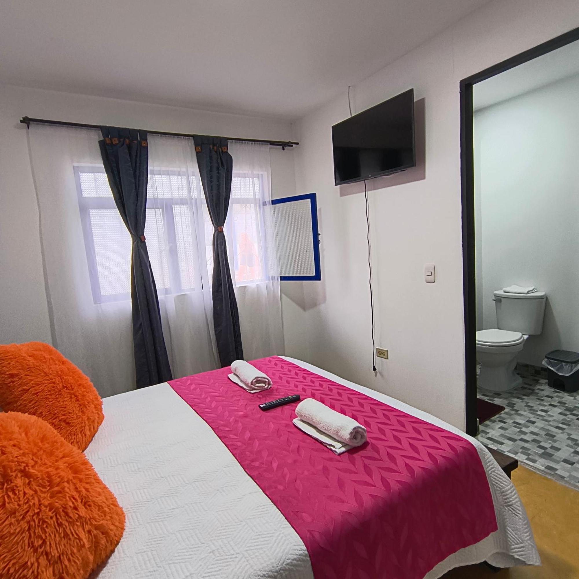 Hostal Villa Del Sol Саленто Екстер'єр фото